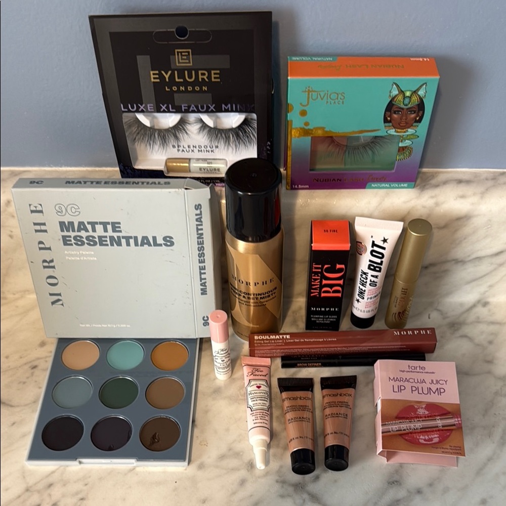 Make-up bundle